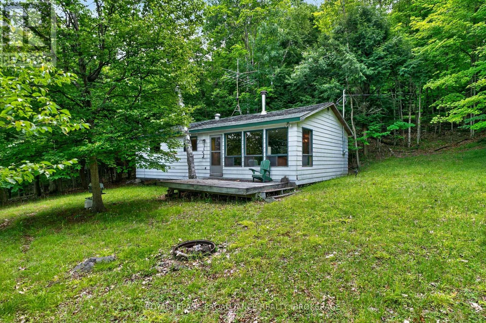 119 Cliff View Lane, South Frontenac, ON, K0G 1X0