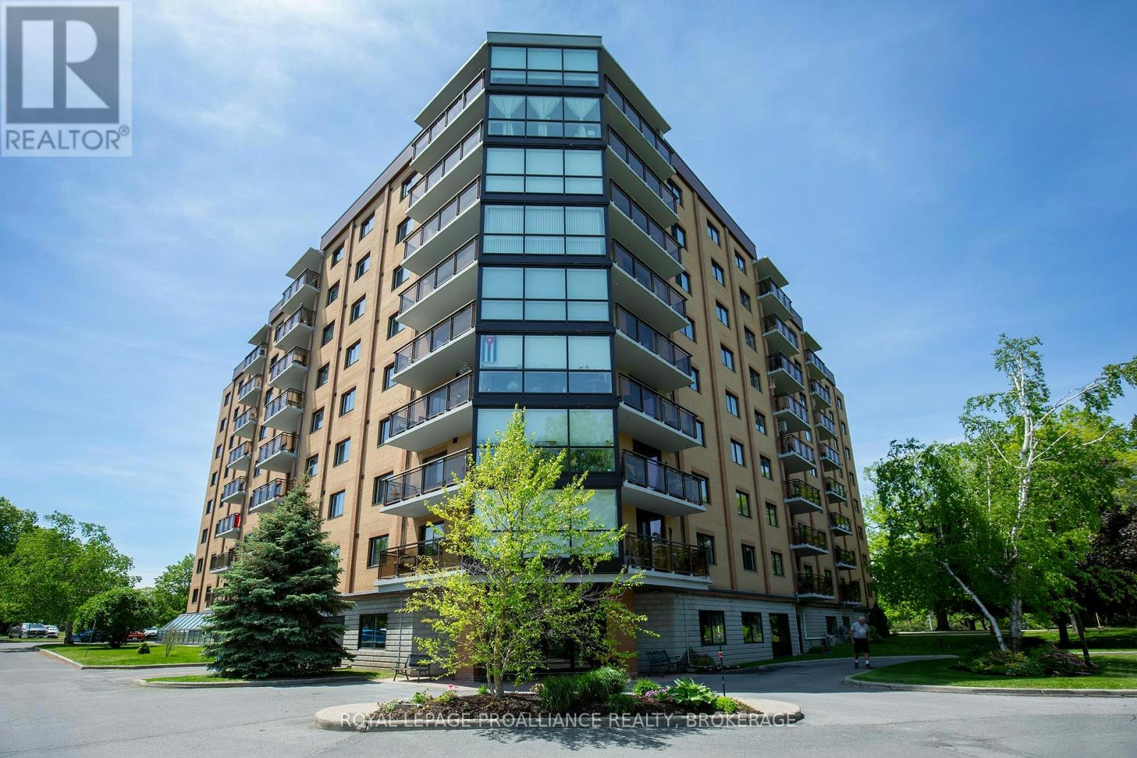 411-120 Barrett Court, Kingston, ON, K7L 5H6