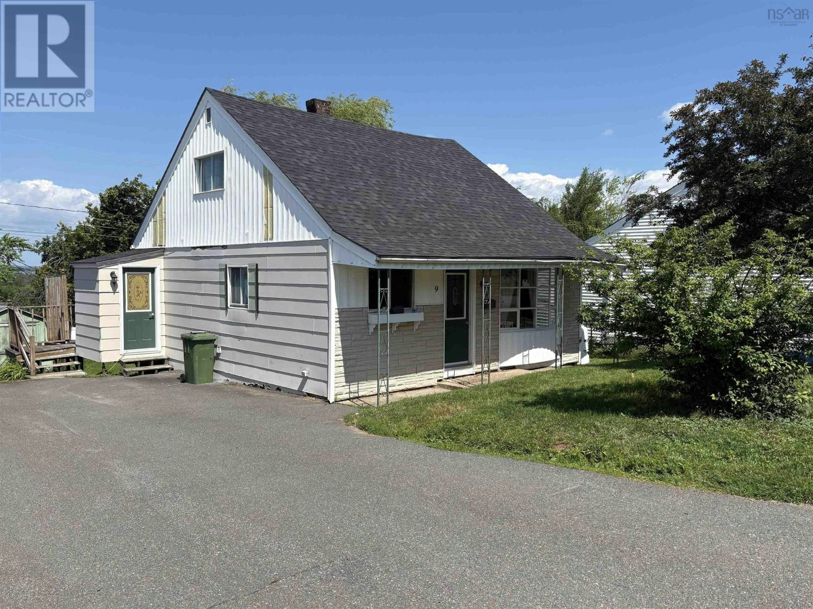 9 Maclaren Avenue, New Glasgow, NS, B2H 3N3
