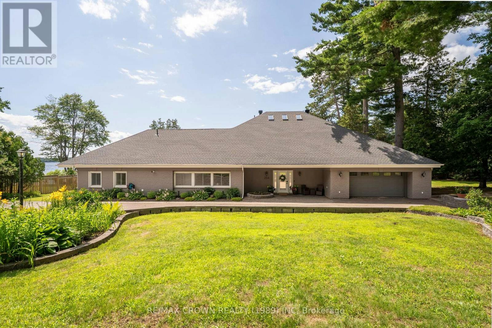 254 Silver Lady Lane, North Bay, ON, P1B 8G4