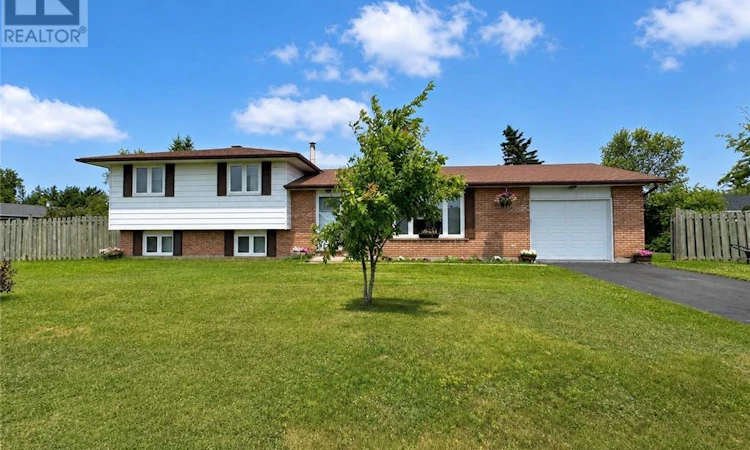 2 Aspen Court