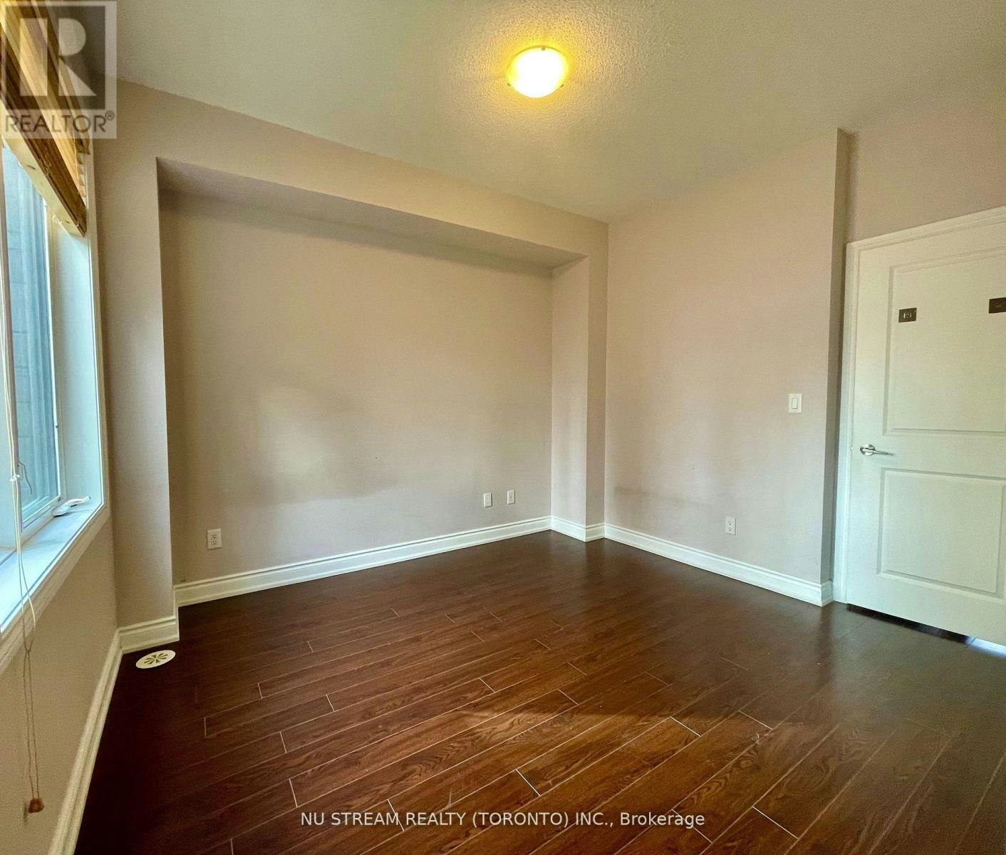 241 Park Road SOUTH, Markham, ON, L3T 0B6 - 4