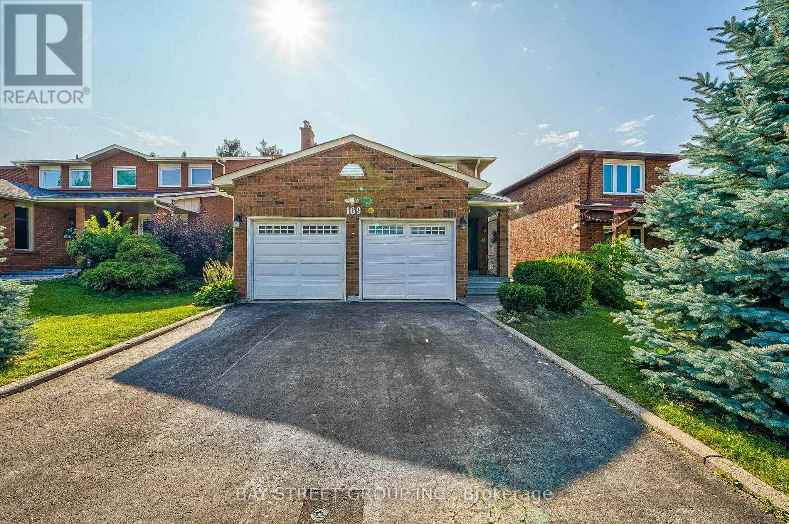 ROOM A-169 Killian Road, Vaughan, ON, L6A 1A8