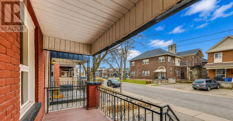 16 Huntley Street, Hamilton, ON, L8L 5X7 - 4