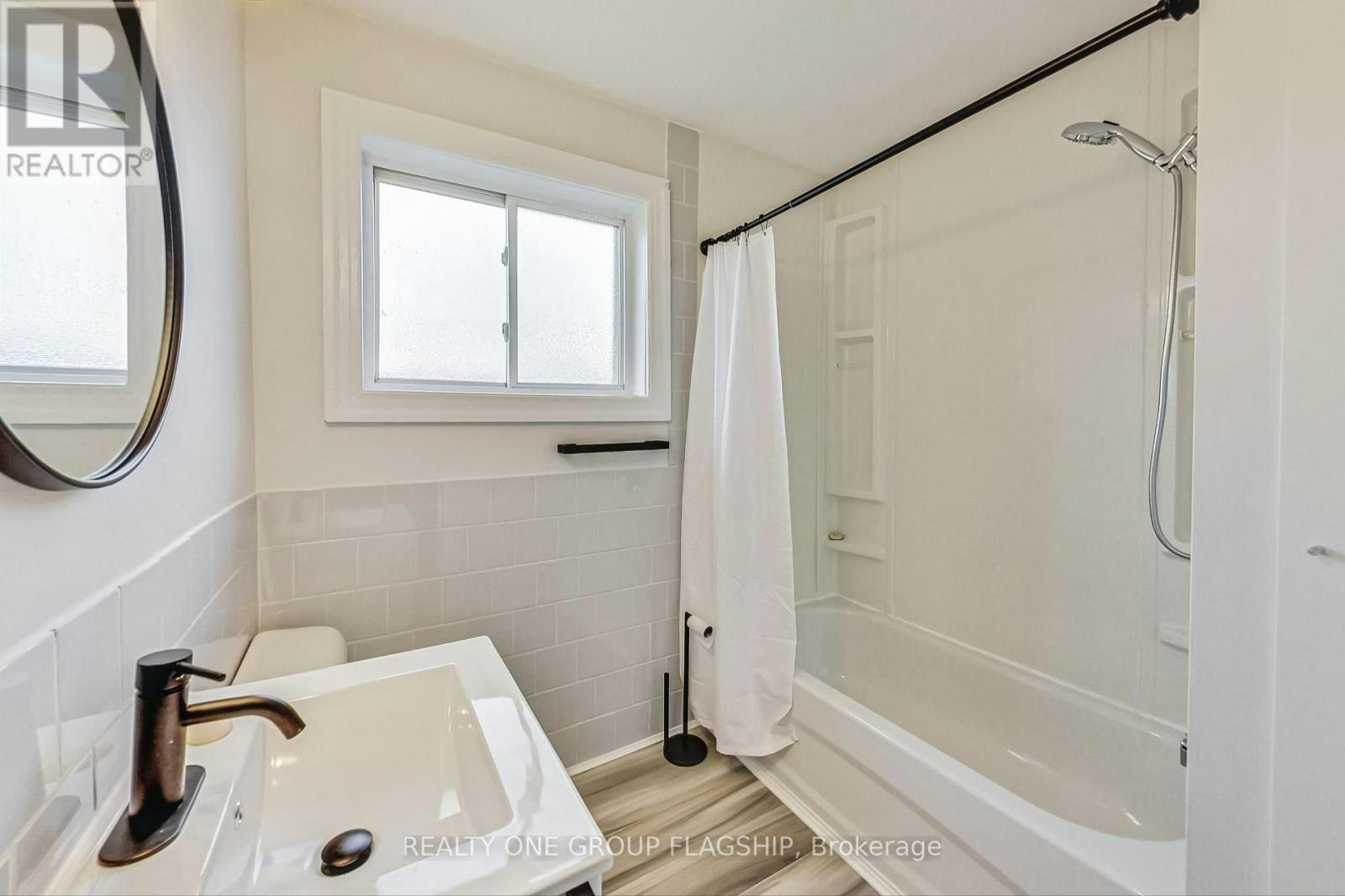 16 Huntley Street, Hamilton, ON, L8L 5X7 - 26
