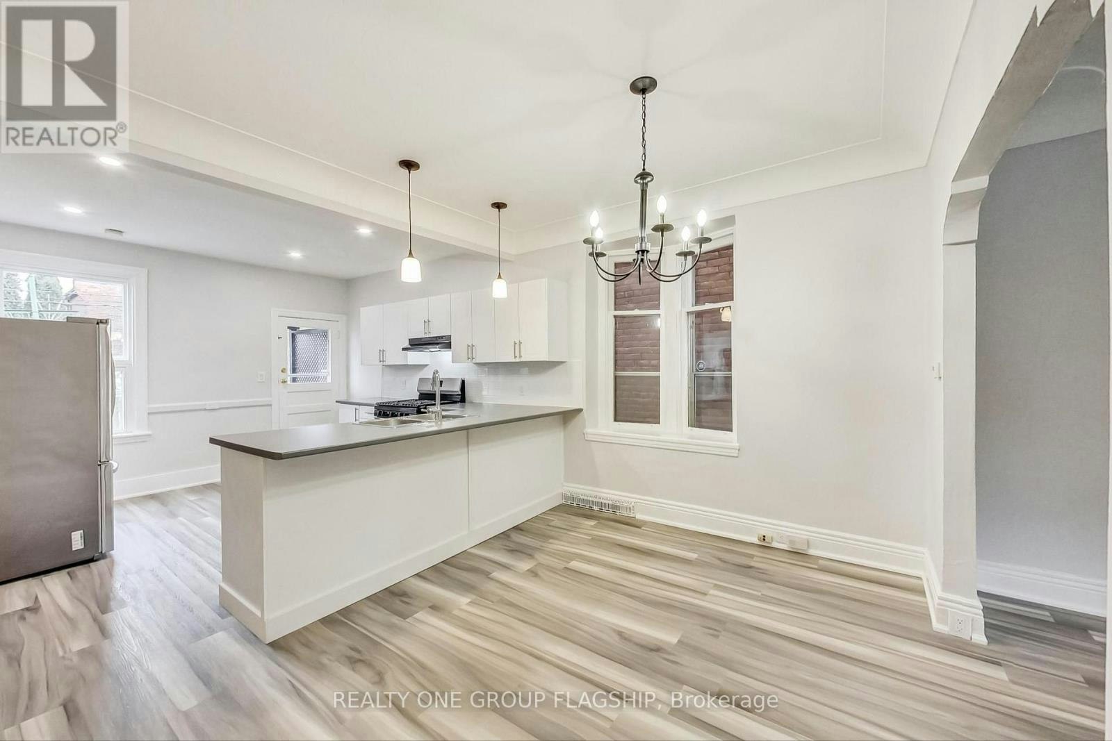 16 Huntley Street, Hamilton, ON, L8L 5X7 - 13