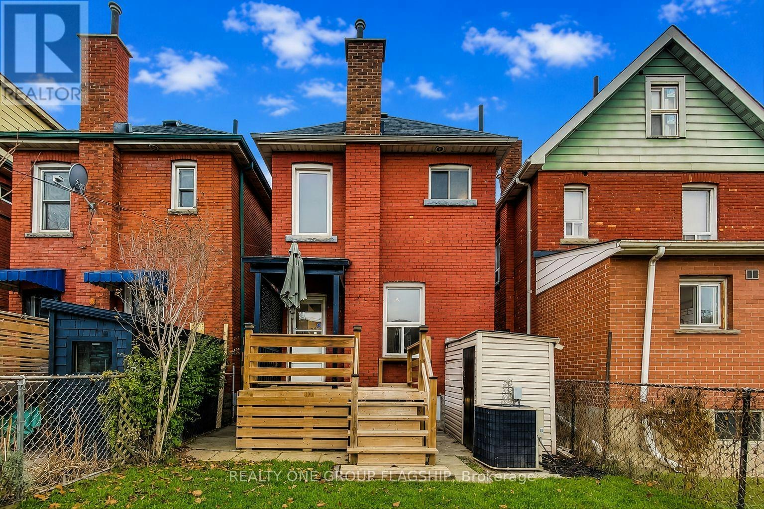 16 Huntley Street, Hamilton, ON, L8L 5X7 - 35