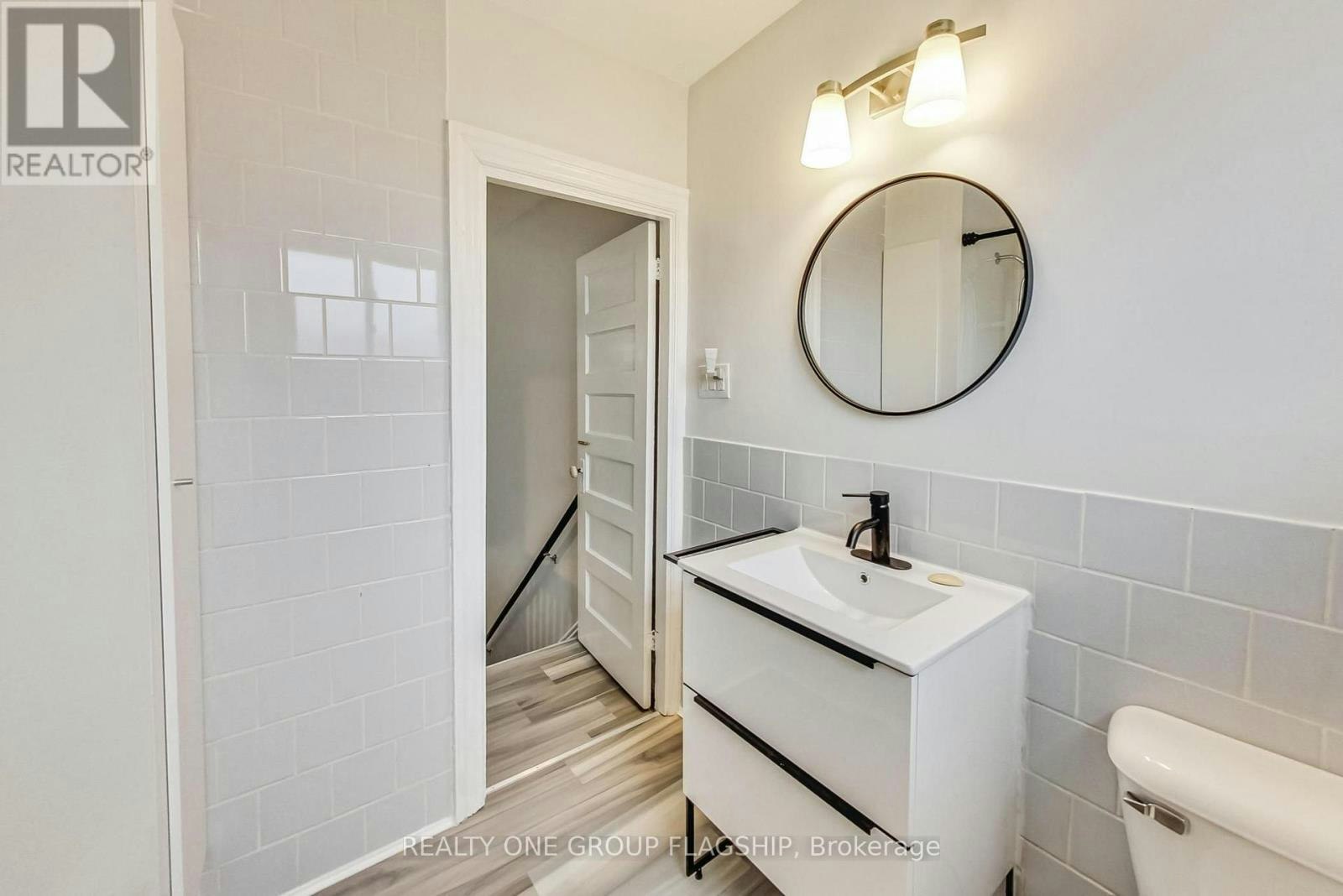 16 Huntley Street, Hamilton, ON, L8L 5X7 - 27