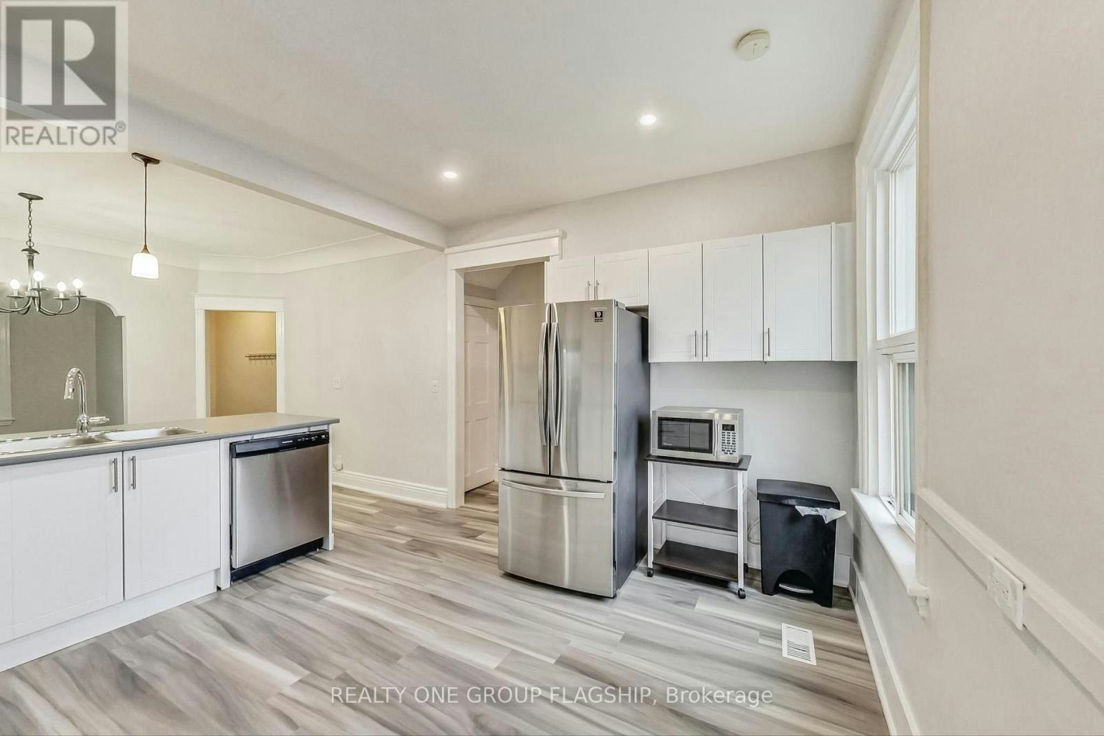 16 Huntley Street, Hamilton, ON, L8L 5X7 - 15