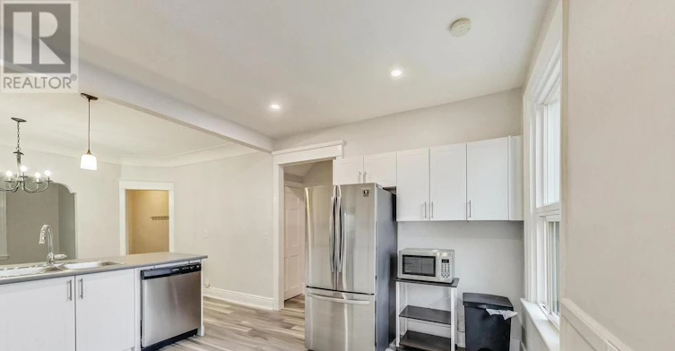 16 Huntley Street, Hamilton, ON, L8L 5X7 - 15