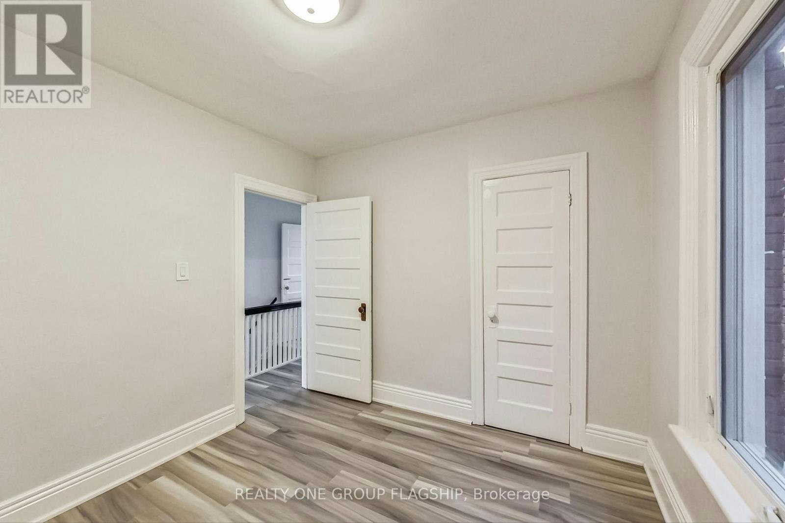 16 Huntley Street, Hamilton, ON, L8L 5X7 - 23