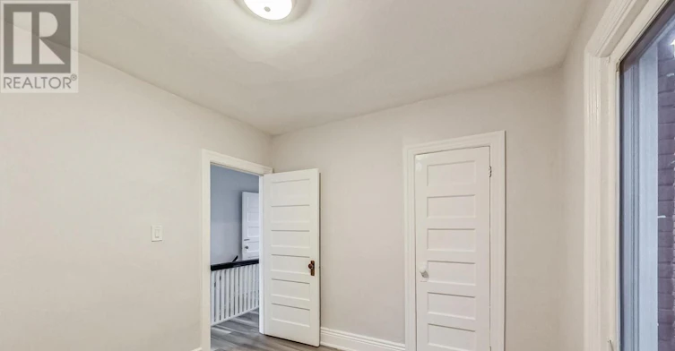 16 Huntley Street, Hamilton, ON, L8L 5X7 - 23