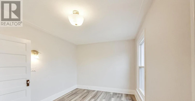 16 Huntley Street, Hamilton, ON, L8L 5X7 - 19