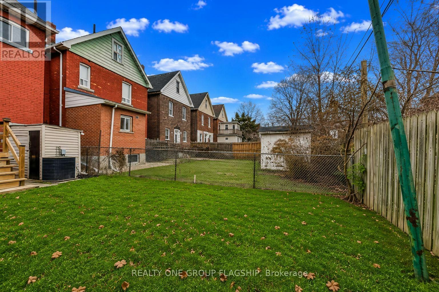 16 Huntley Street, Hamilton, ON, L8L 5X7 - 38