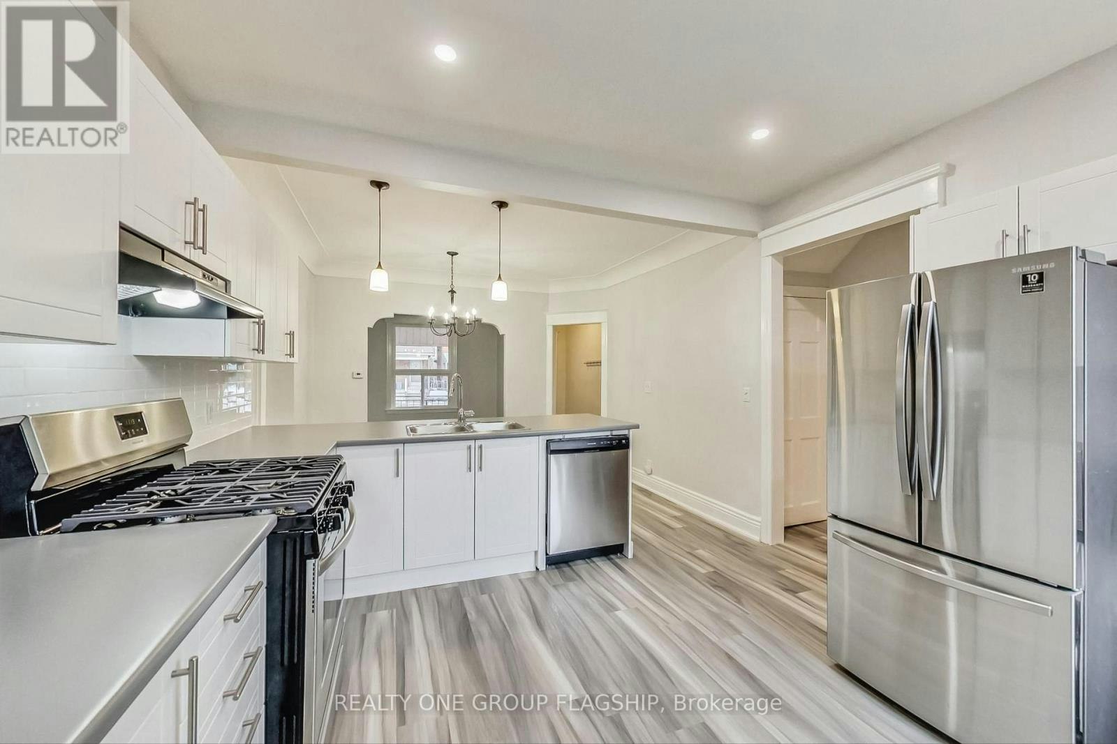 16 Huntley Street, Hamilton, ON, L8L 5X7 - 16