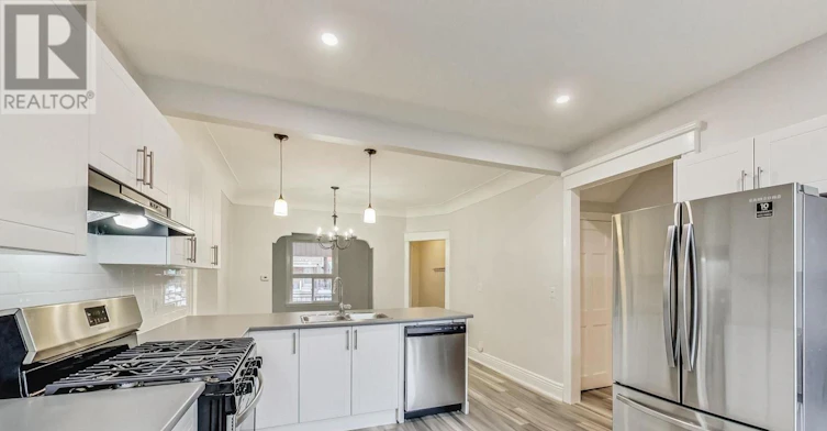 16 Huntley Street, Hamilton, ON, L8L 5X7 - 16