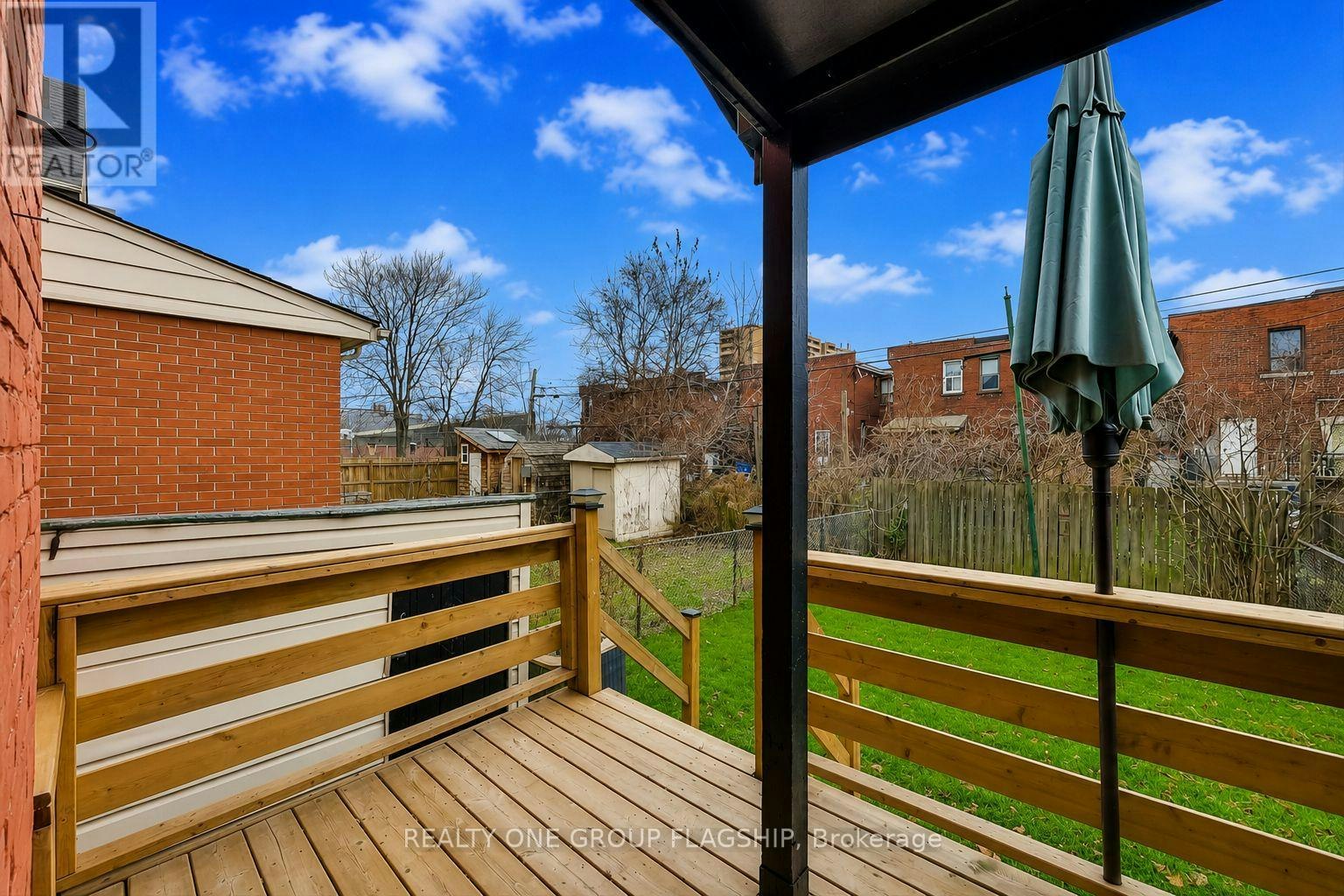 16 Huntley Street, Hamilton, ON, L8L 5X7 - 34