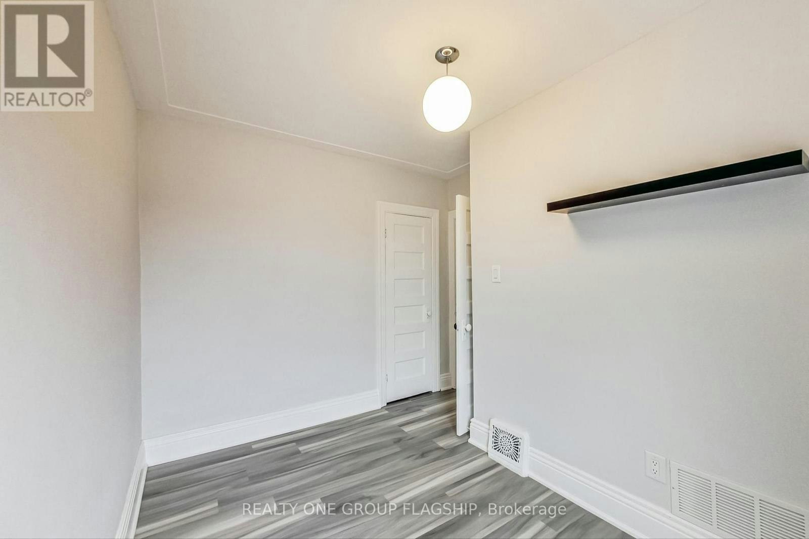16 Huntley Street, Hamilton, ON, L8L 5X7 - 25