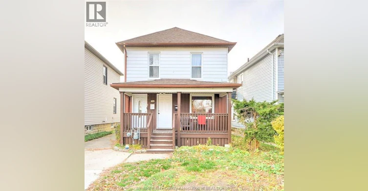 1143 Langlois, Windsor, ON, N9A 2H4