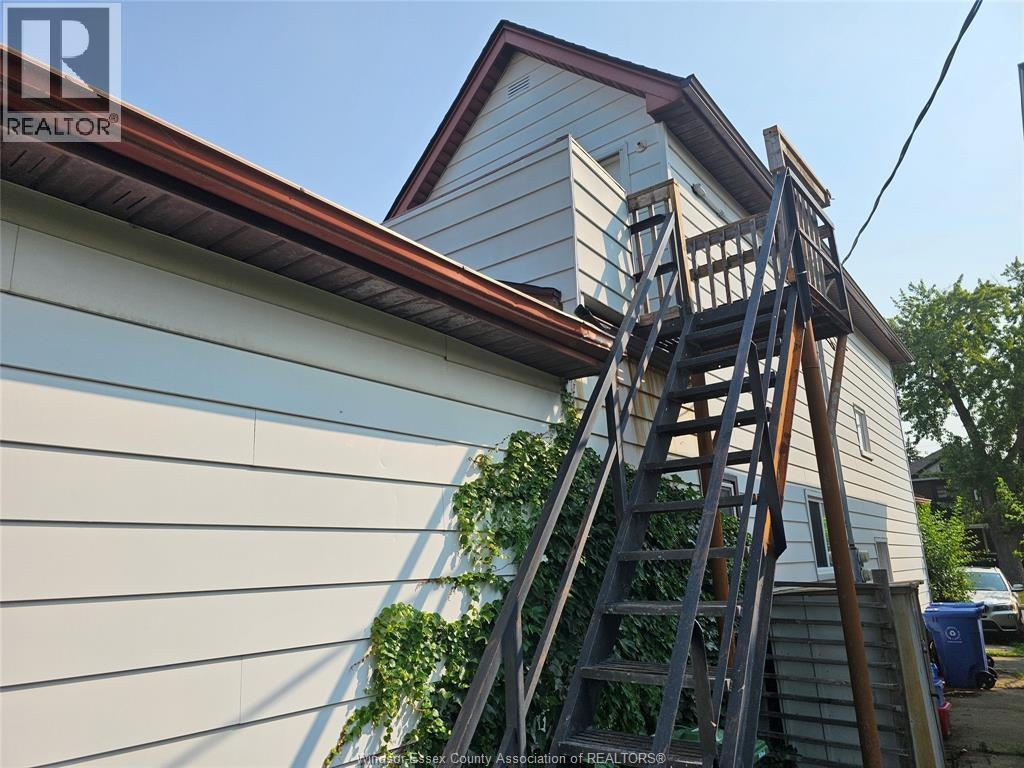 1143 Langlois, Windsor, ON, N9A 2H4 - 2