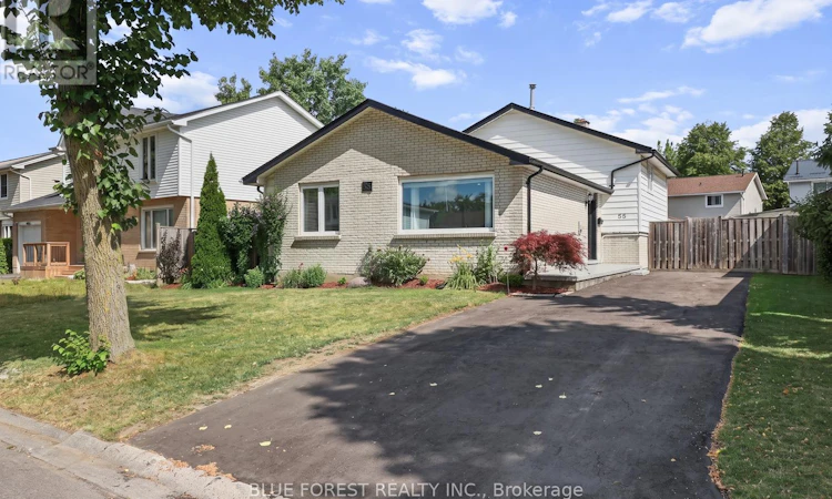 55 Archer Crescent