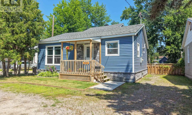 554 Lakeshore Drive