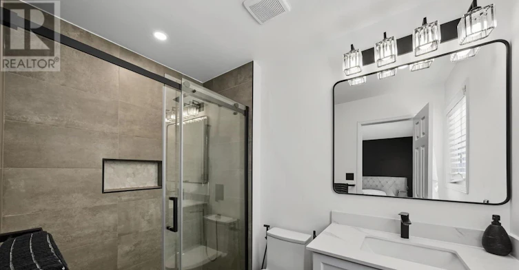 17 Booth Street, Bradford West Gwillimbury, ON, L3Z 0A4 - 24