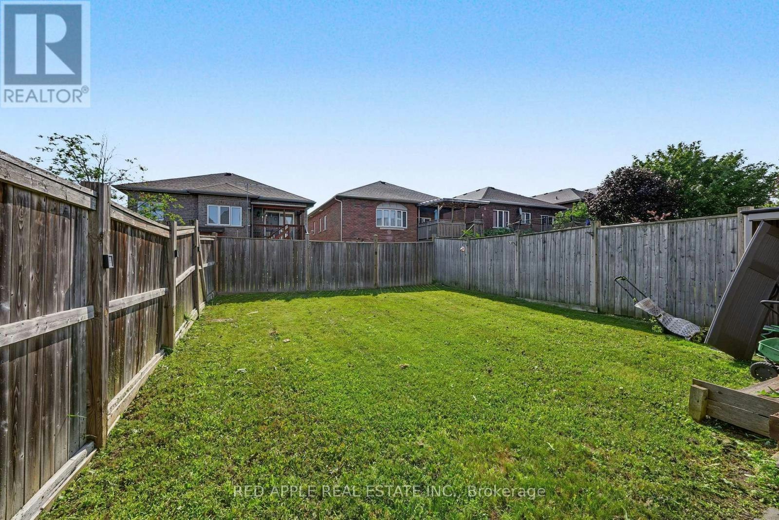 17 Booth Street, Bradford West Gwillimbury, ON, L3Z 0A4 - 37