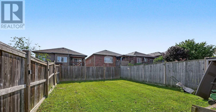 17 Booth Street, Bradford West Gwillimbury, ON, L3Z 0A4 - 37