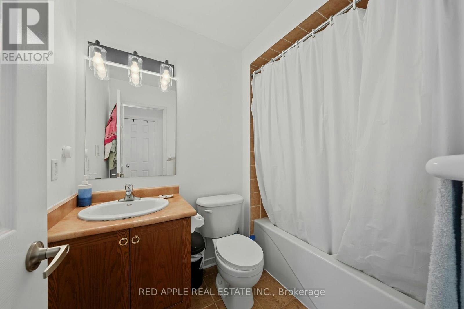 17 Booth Street, Bradford West Gwillimbury, ON, L3Z 0A4 - 26