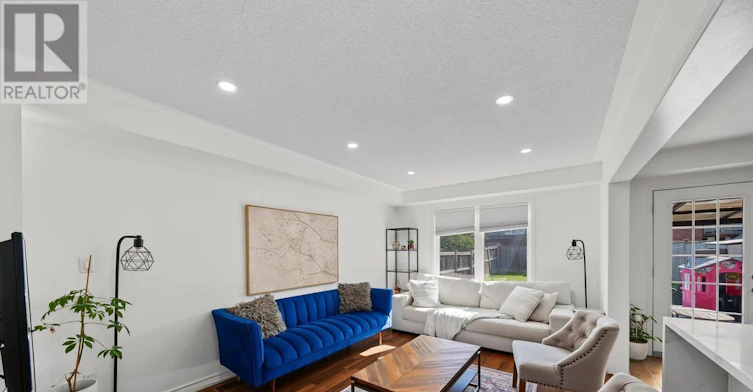 17 Booth Street, Bradford West Gwillimbury, ON, L3Z 0A4 - 18