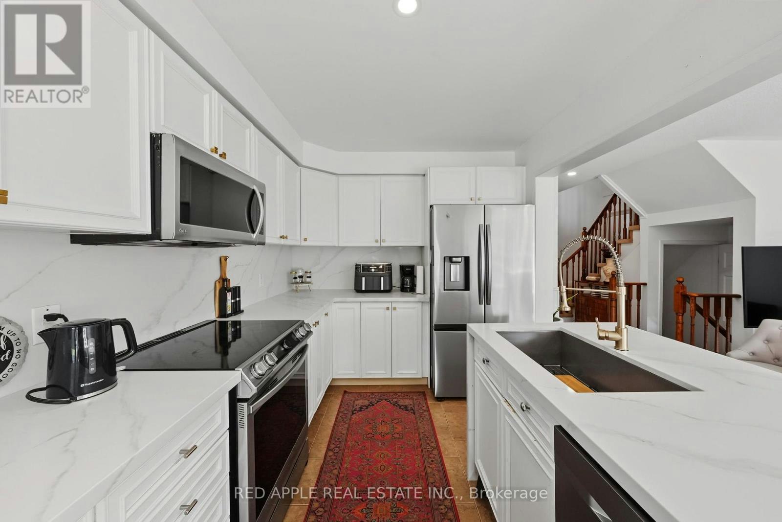 17 Booth Street, Bradford West Gwillimbury, ON, L3Z 0A4 - 15