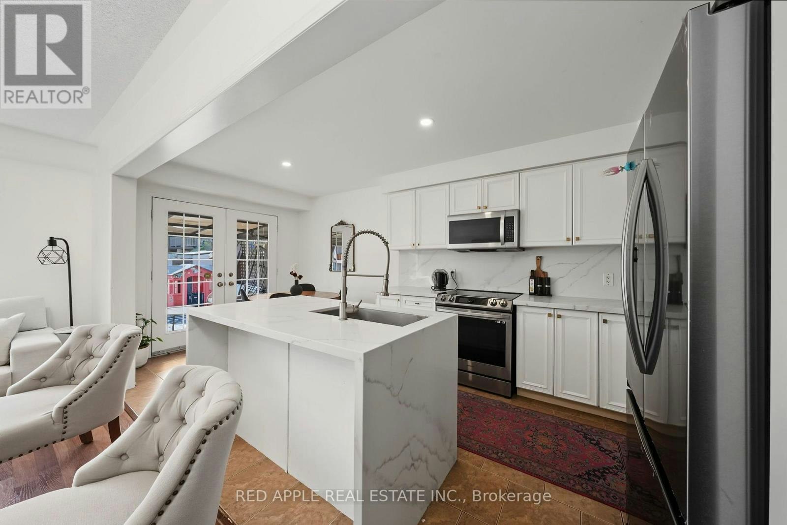 17 Booth Street, Bradford West Gwillimbury, ON, L3Z 0A4 - 11