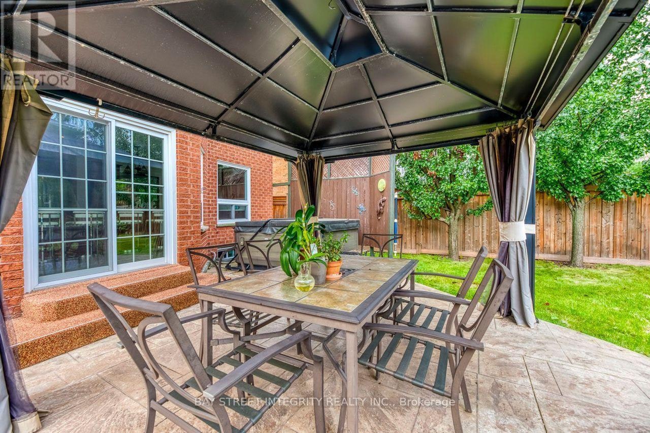 1469 Reeves Gate, Oakville, ON, L6M 3E2 - 11