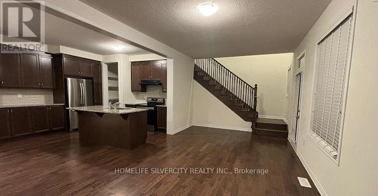 39 Boothill Drive, Brampton, ON, L7A 5E4 - 3