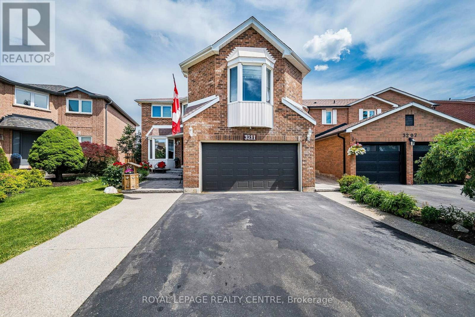 3211 Dovetail Mews, Mississauga, ON, L5L 5K4