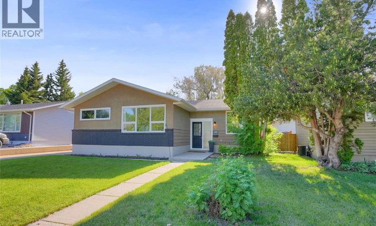 1385 Queen Crescent