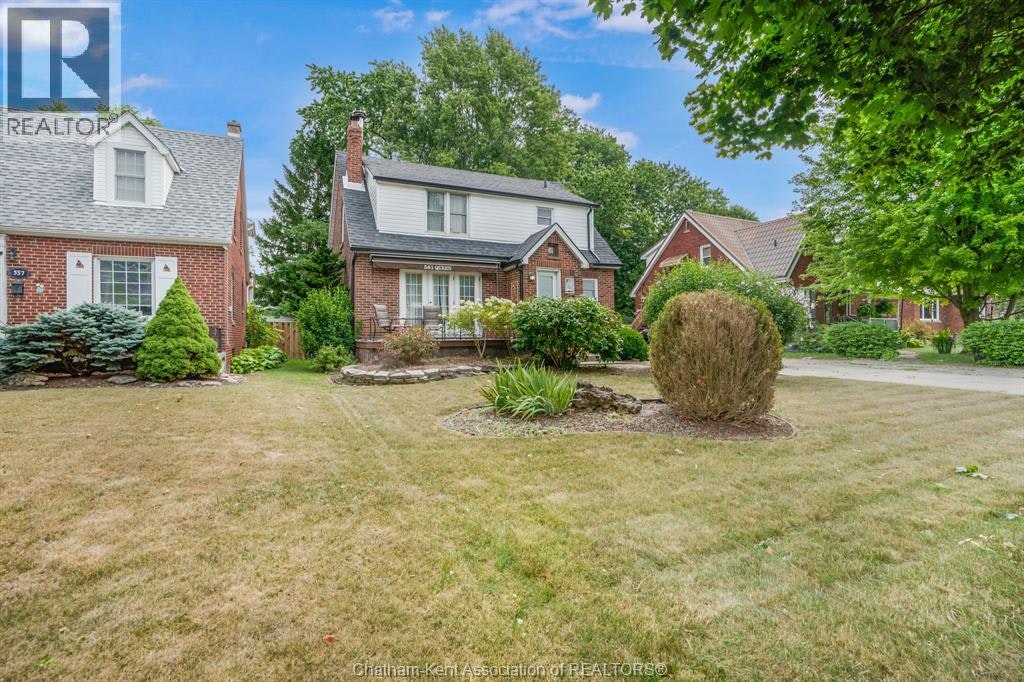 561 Queen Street, Chatham-Kent, ON, N7M 2J7