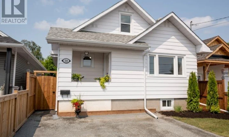 314 Surrey Street