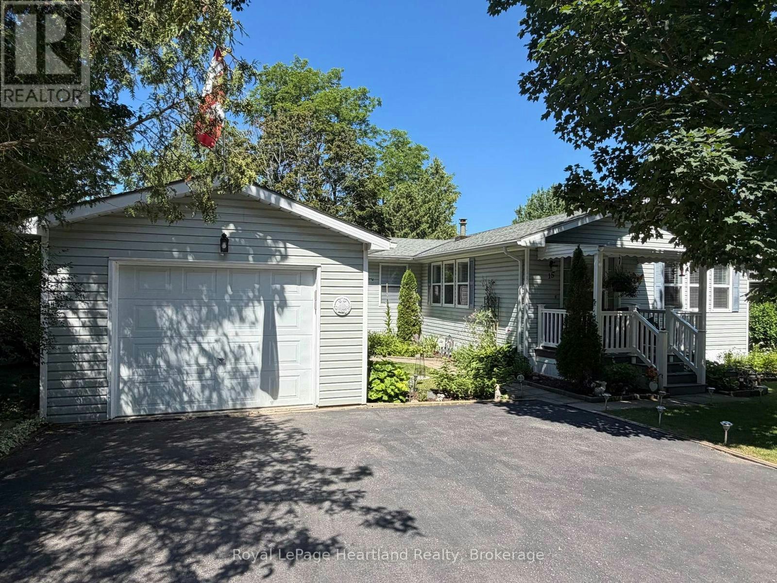 15 Huron Lane, Goderich, ON, N7A 3Y2