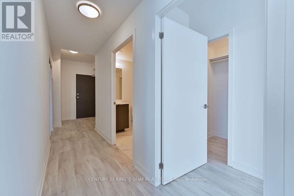 S1202-8 Olympic Garden Drive, Toronto, ON, M2M 0B9 - 8