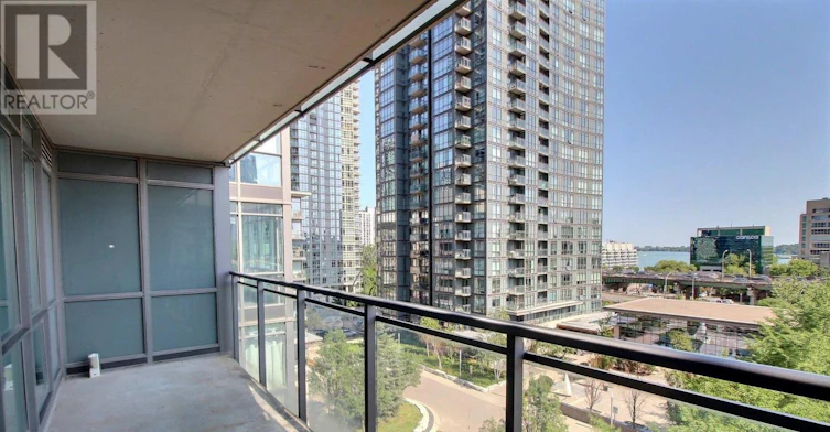 711-15 Fort York Boulevard, Toronto, ON, M5V 3Y4 - 11