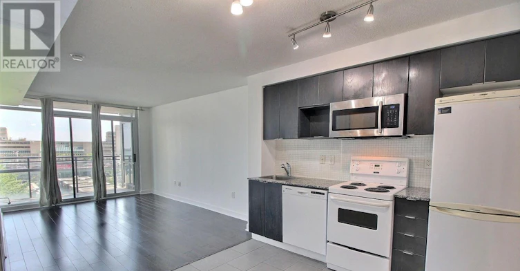 711-15 Fort York Boulevard, Toronto, ON, M5V 3Y4 - 5