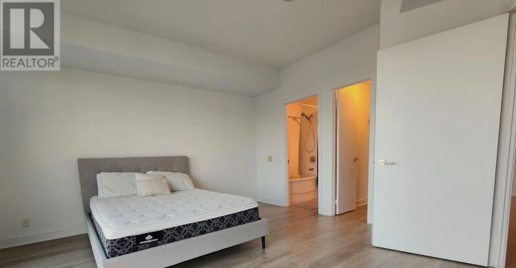 S2307-112 George Street, Toronto, ON, M5A 2M5 - 4