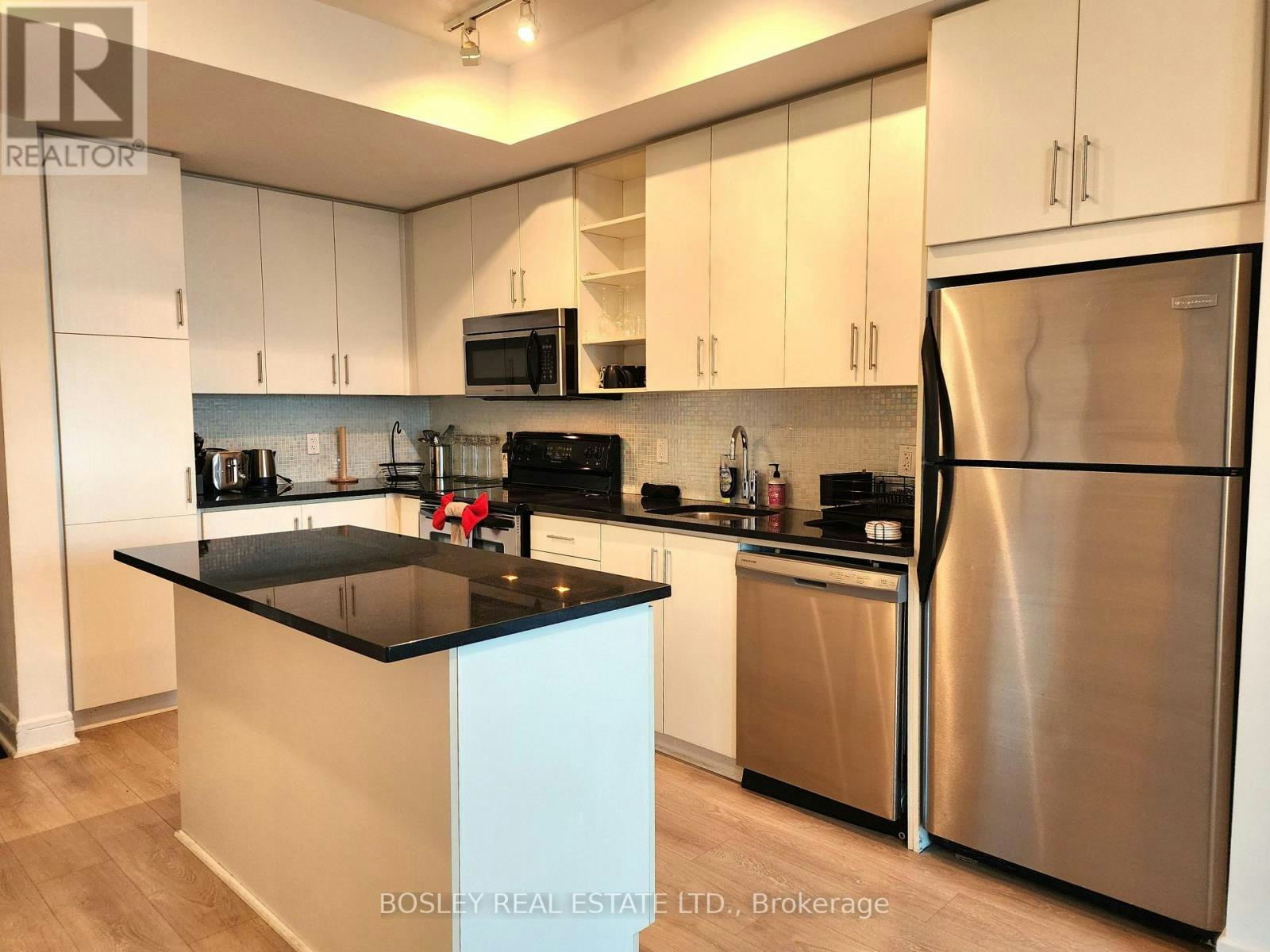 S2307-112 George Street, Toronto, ON, M5A 2M5 - 9