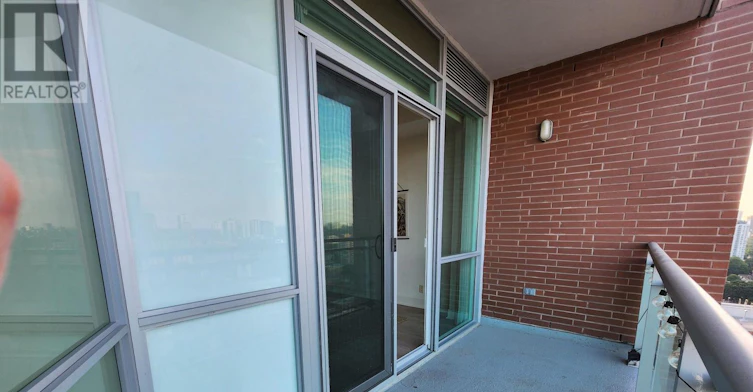 S2307-112 George Street, Toronto, ON, M5A 2M5 - 10