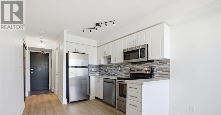 415-1733 Queen Street E, Toronto, ON, M4L 6S9 - 12