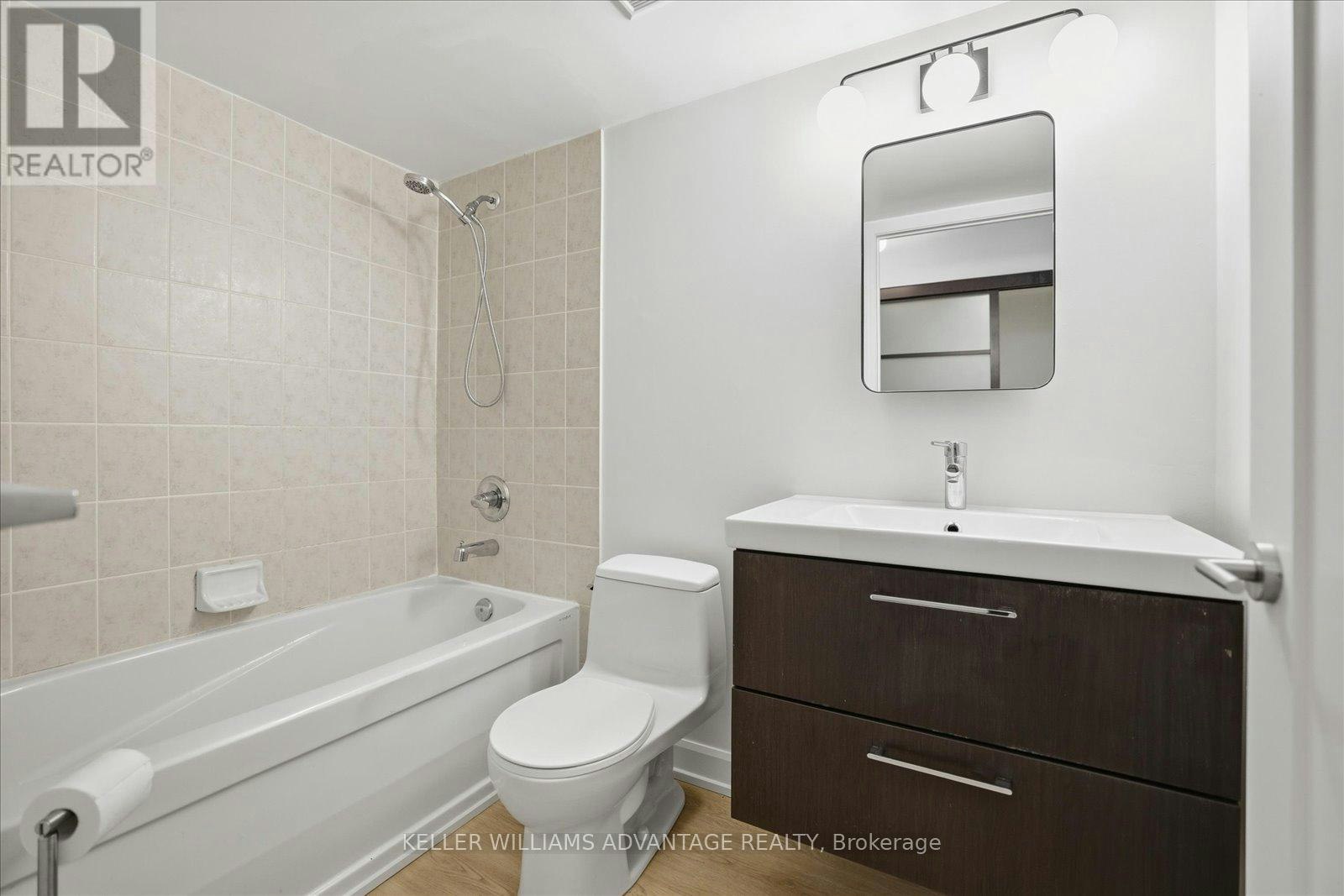 415-1733 Queen Street E, Toronto, ON, M4L 6S9 - 5
