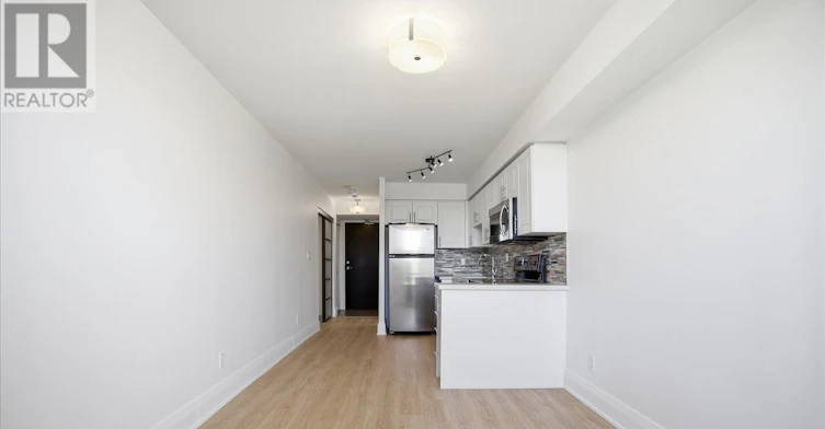 415-1733 Queen Street E, Toronto, ON, M4L 6S9 - 17