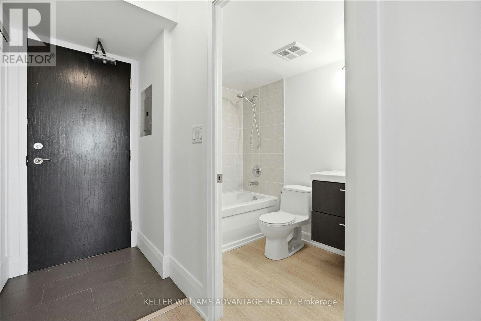 415-1733 Queen Street E, Toronto, ON, M4L 6S9 - 4